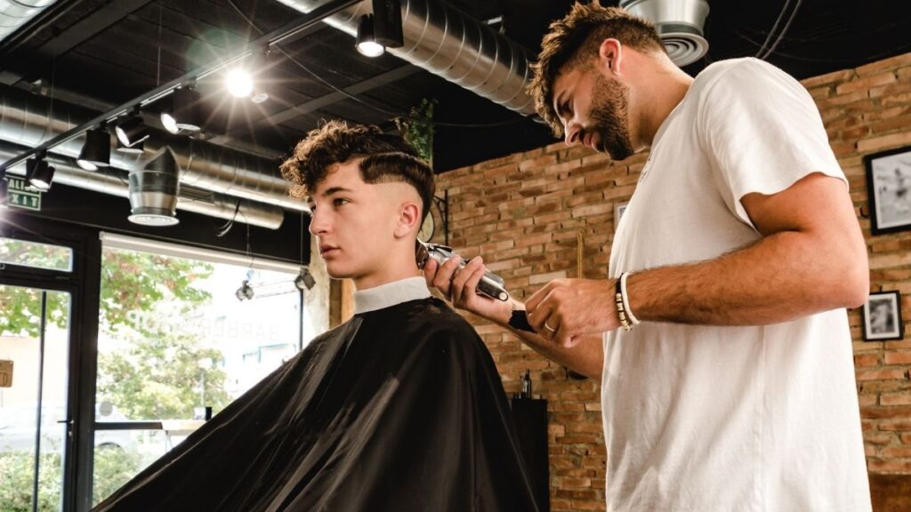 barber clubsman sailor cut